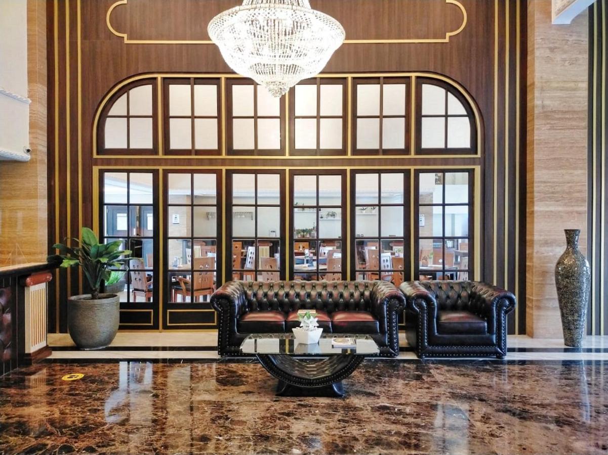D'Senopati Malioboro Grand Hotel Джок'якарта Екстер'єр фото