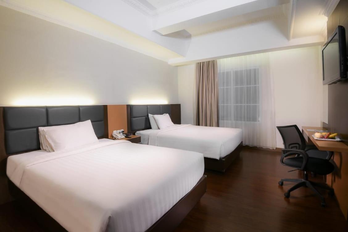 D'Senopati Malioboro Grand Hotel Джок'якарта Екстер'єр фото