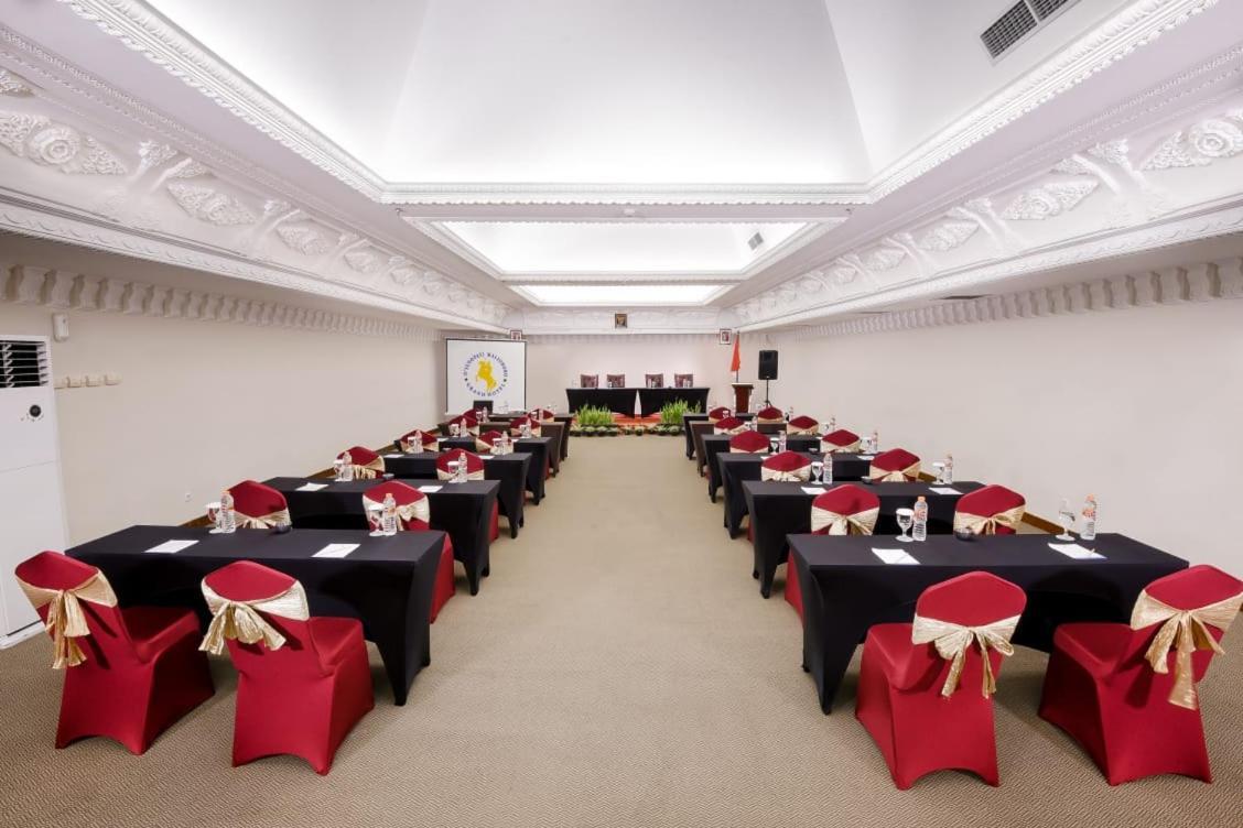 D'Senopati Malioboro Grand Hotel Джок'якарта Екстер'єр фото
