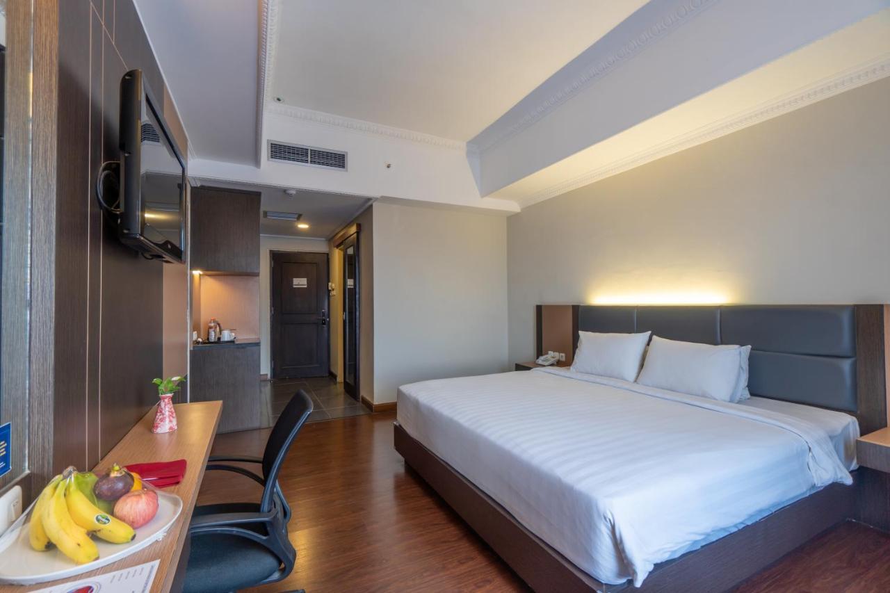 D'Senopati Malioboro Grand Hotel Джок'якарта Екстер'єр фото